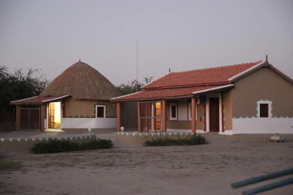 Rann Visamo Resort Bherandiala Luaran gambar